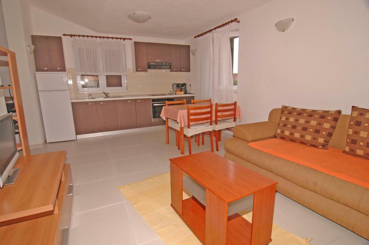 Apartment Urem Біоград-на-Мору Екстер'єр фото